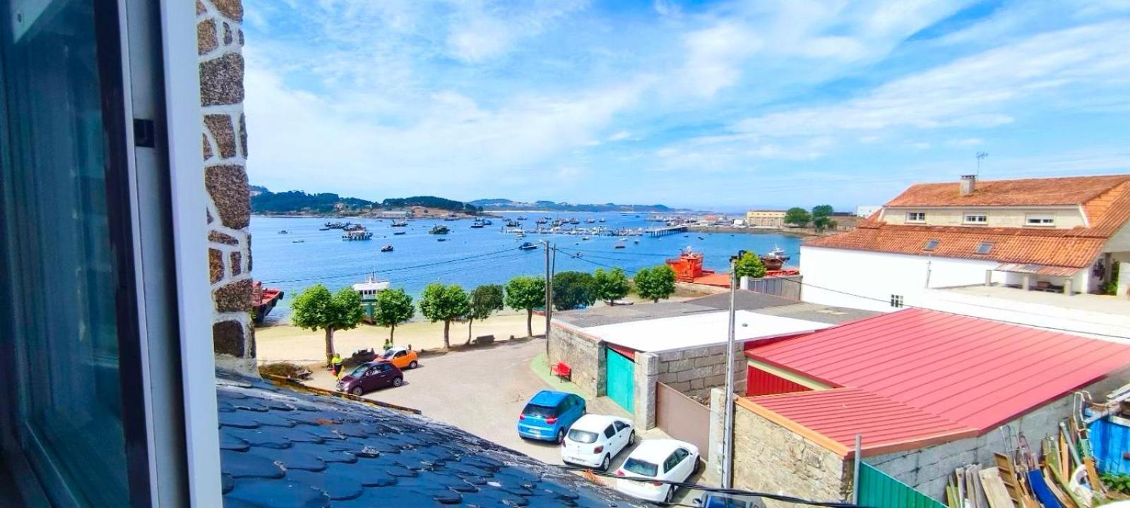Acogedor Atico Cerca Del Mar By Bebalmy Apartment O Grove Exterior photo